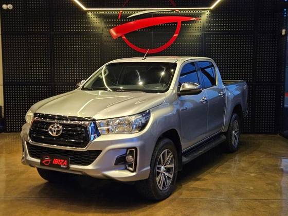 TOYOTA HILUX 2.8 SRV 4X4 CD 16V DIESEL 4P AUTOMÁTICO